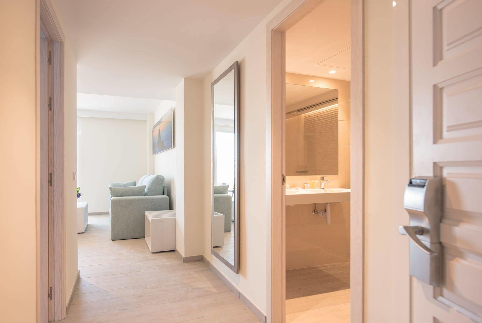 Apartamentos Los Angeles San Antonio  Exteriér fotografie