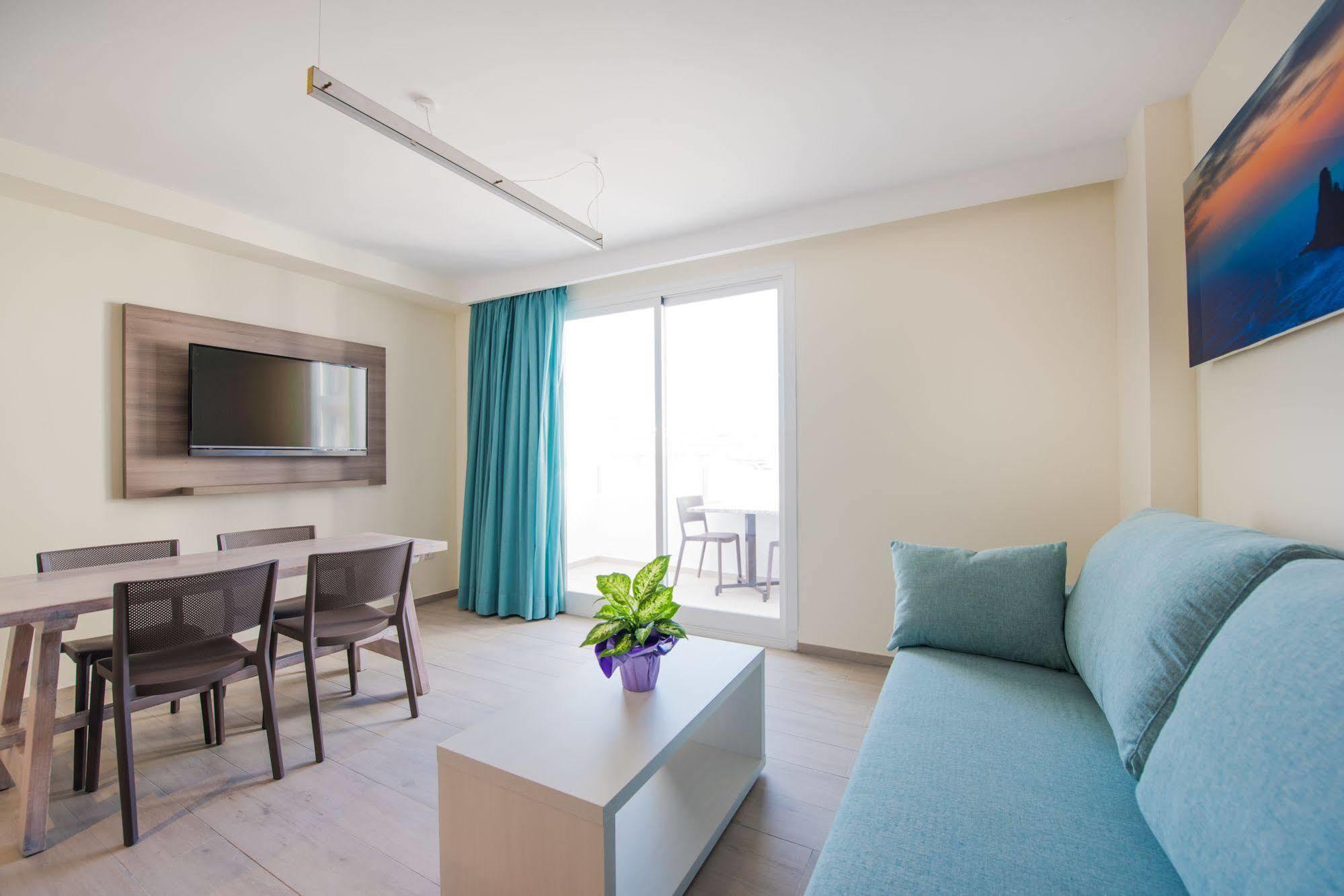 Apartamentos Los Angeles San Antonio  Exteriér fotografie